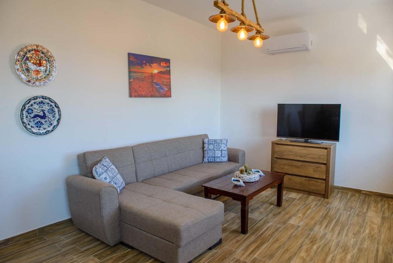 Blue Bay Villas , Ground Floor Архангелос Экстерьер фото