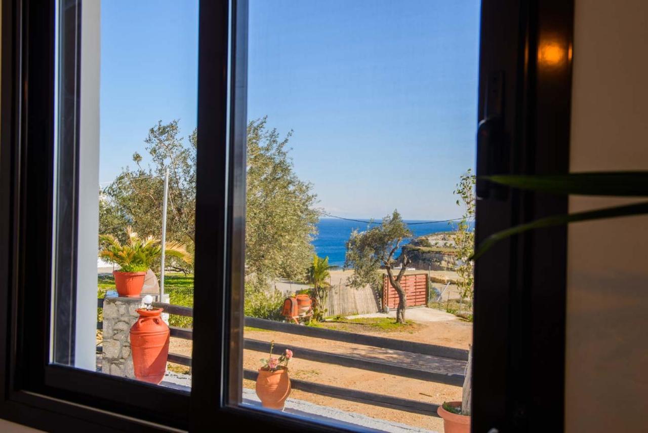 Blue Bay Villas , Ground Floor Архангелос Экстерьер фото